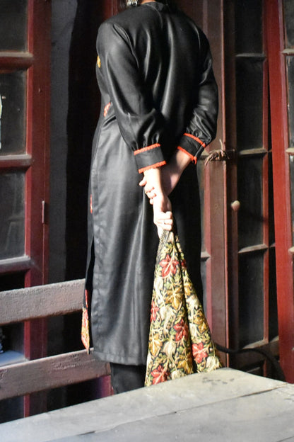 Kashmere Embroidery Woolen Suit with Shawl (Black)