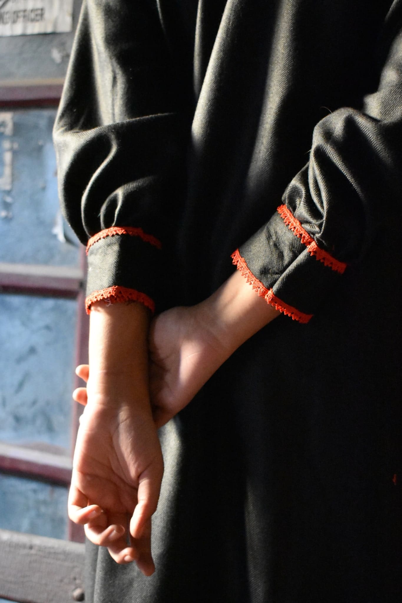 Kashmere Embroidery Woolen Suit with Shawl (Black)