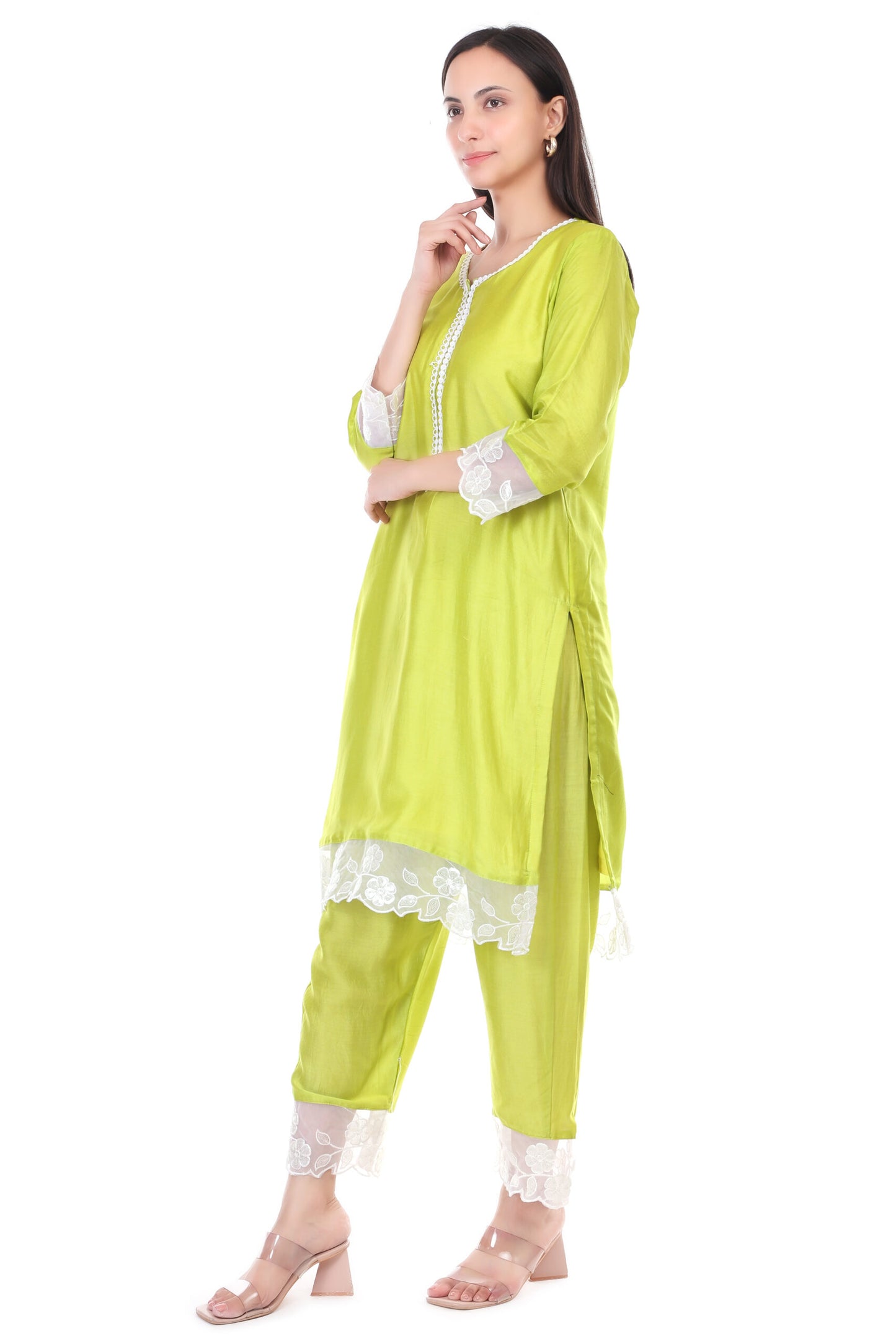 Muslin kurta set with lace work
