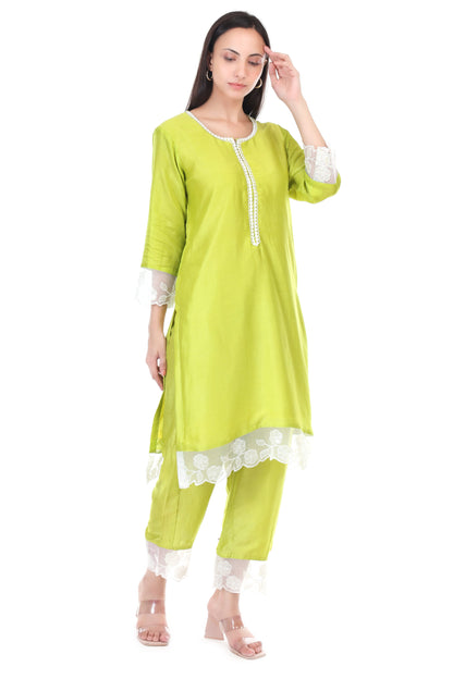 Muslin kurta set with lace work