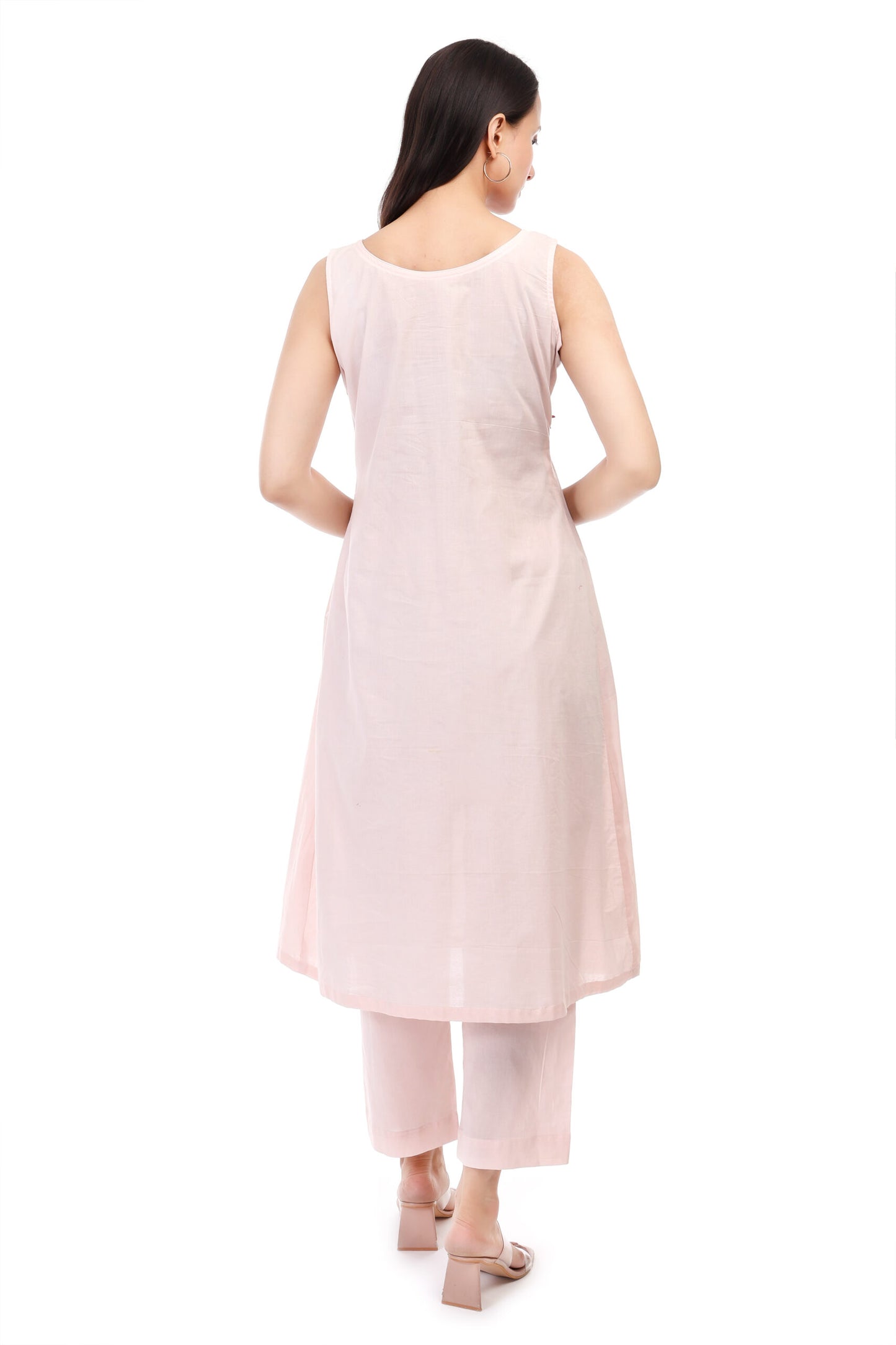 Cambric cotton sleeveless kurta set with lace work