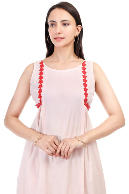 Cambric cotton sleeveless kurta set with lace work