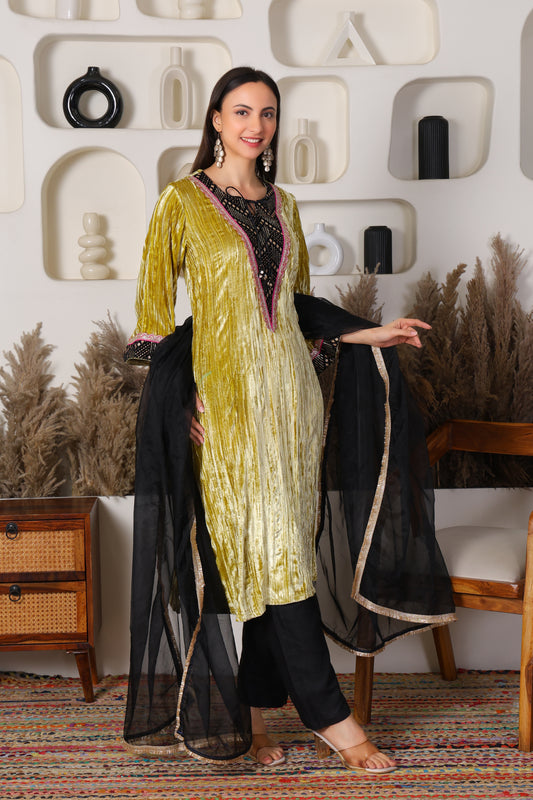 Silk Wrinkled Velvet Kurta Set