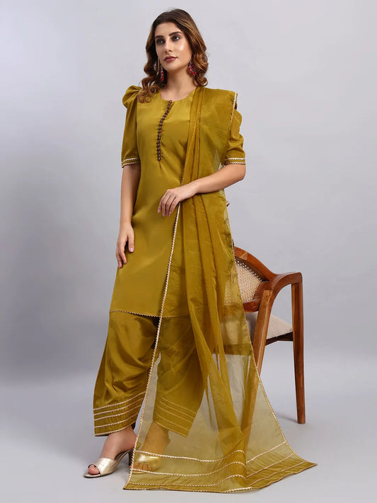 Crepe Silk Kurta and Farsi Salwar with Organza Dupatta