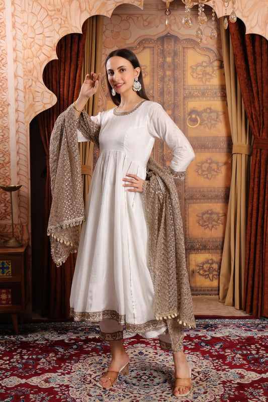 White Silk Anarkali Kurta Set With Heavy Dupatta - XS
