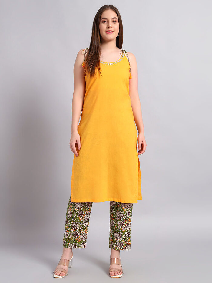 Cambric Cotton Kurta with Hand Block Cotton Pant - Image 2